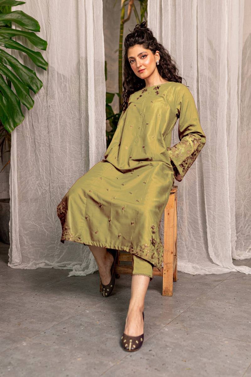 Afeefa Gold 2Pc Winter Dress Flat 60% OFF