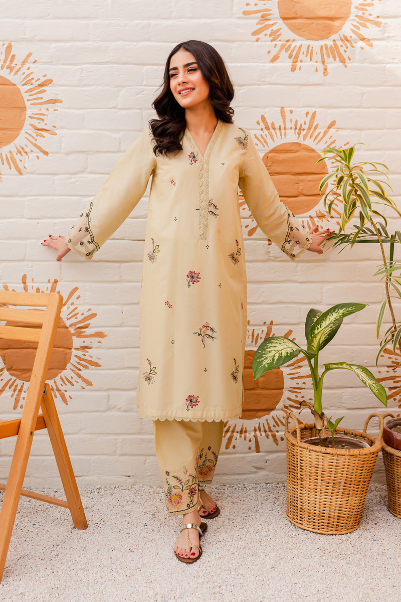 pista mishaal Embroidered shalwar kameez for women