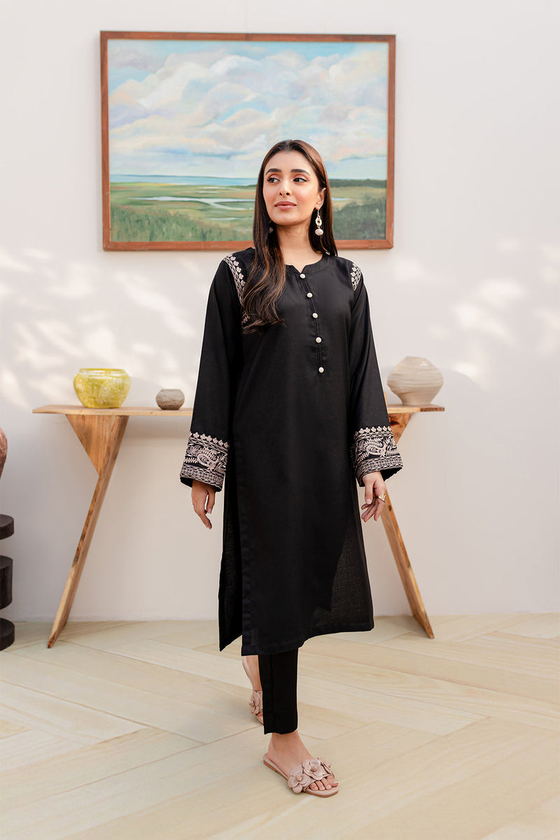 Rimsha 2Pc Embroidered Stitched